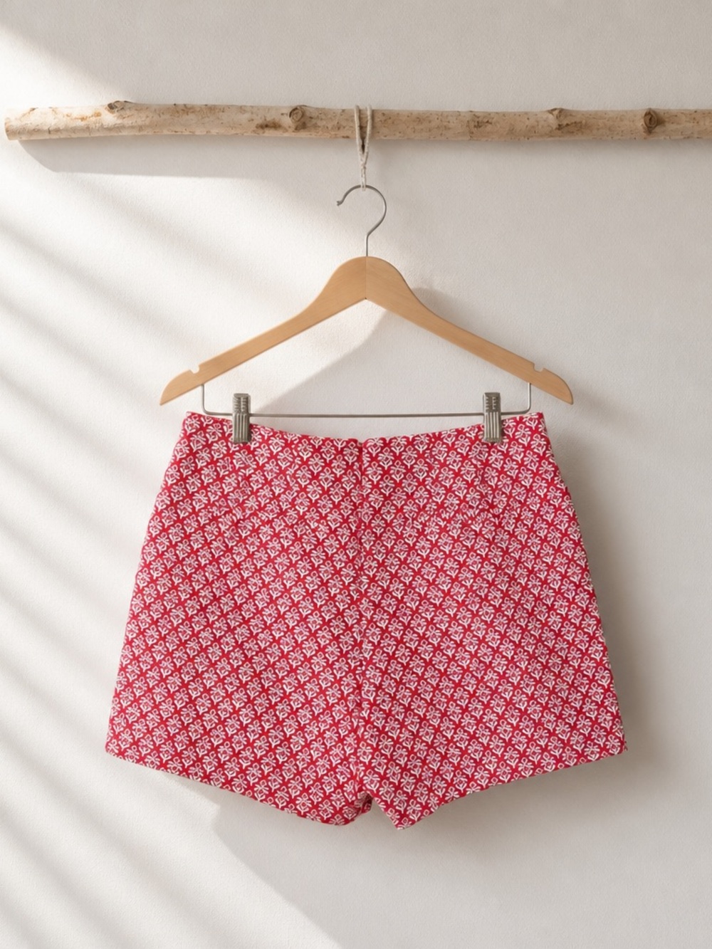 Madewell Tulip Tree Print Mid Rise Short - Picture 5 of 5